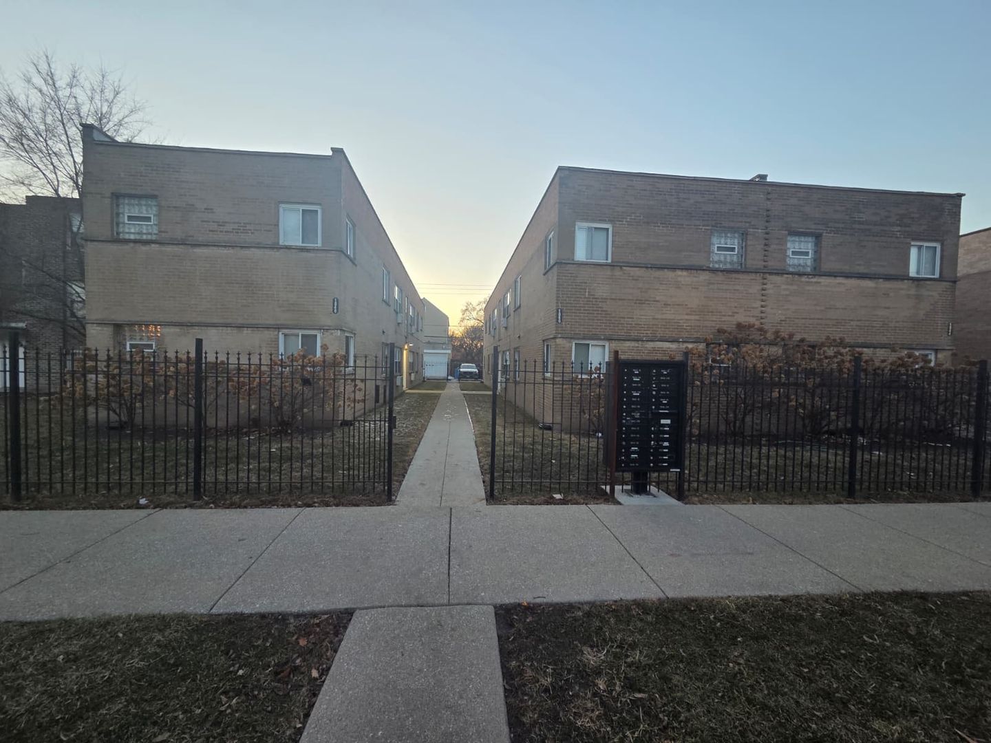 Chicago Apartment: 1840-54 S. Fairfield Ave