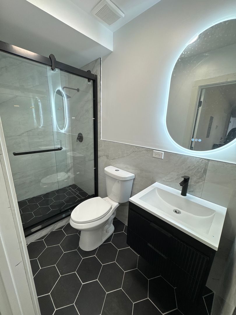 Chicago Apartment: 2751-57 W. 22nd Pl