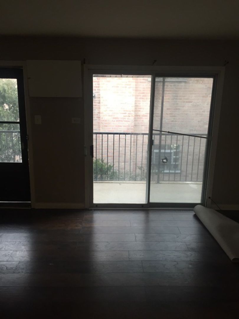 Calumet Park Apartment: 12510 S. Lincoln St