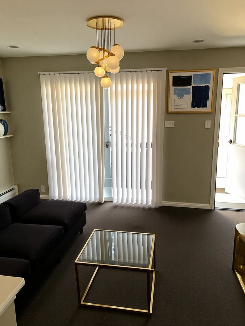 Calumet Park Apartment: 12510 S. Lincoln St