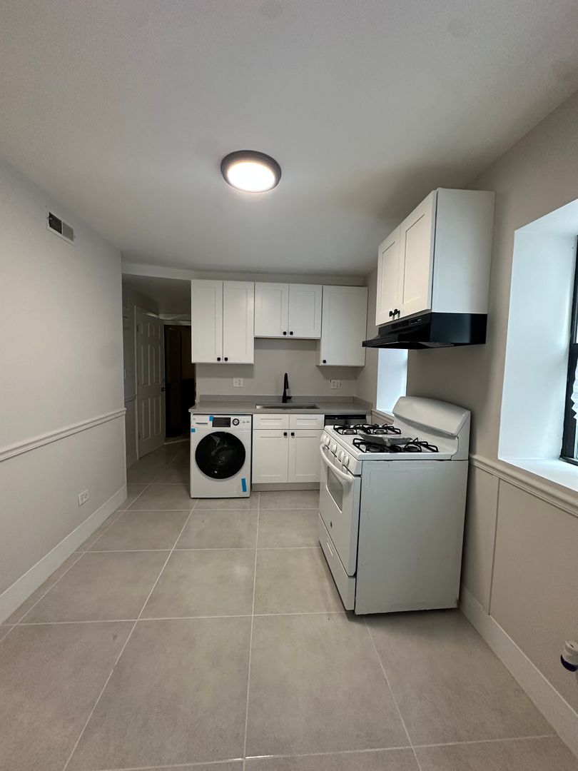 Chicago Apartment: 2228 S. Sawyer