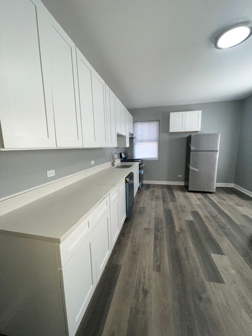Chicago Apartment: 2751-57 W. 22nd Pl