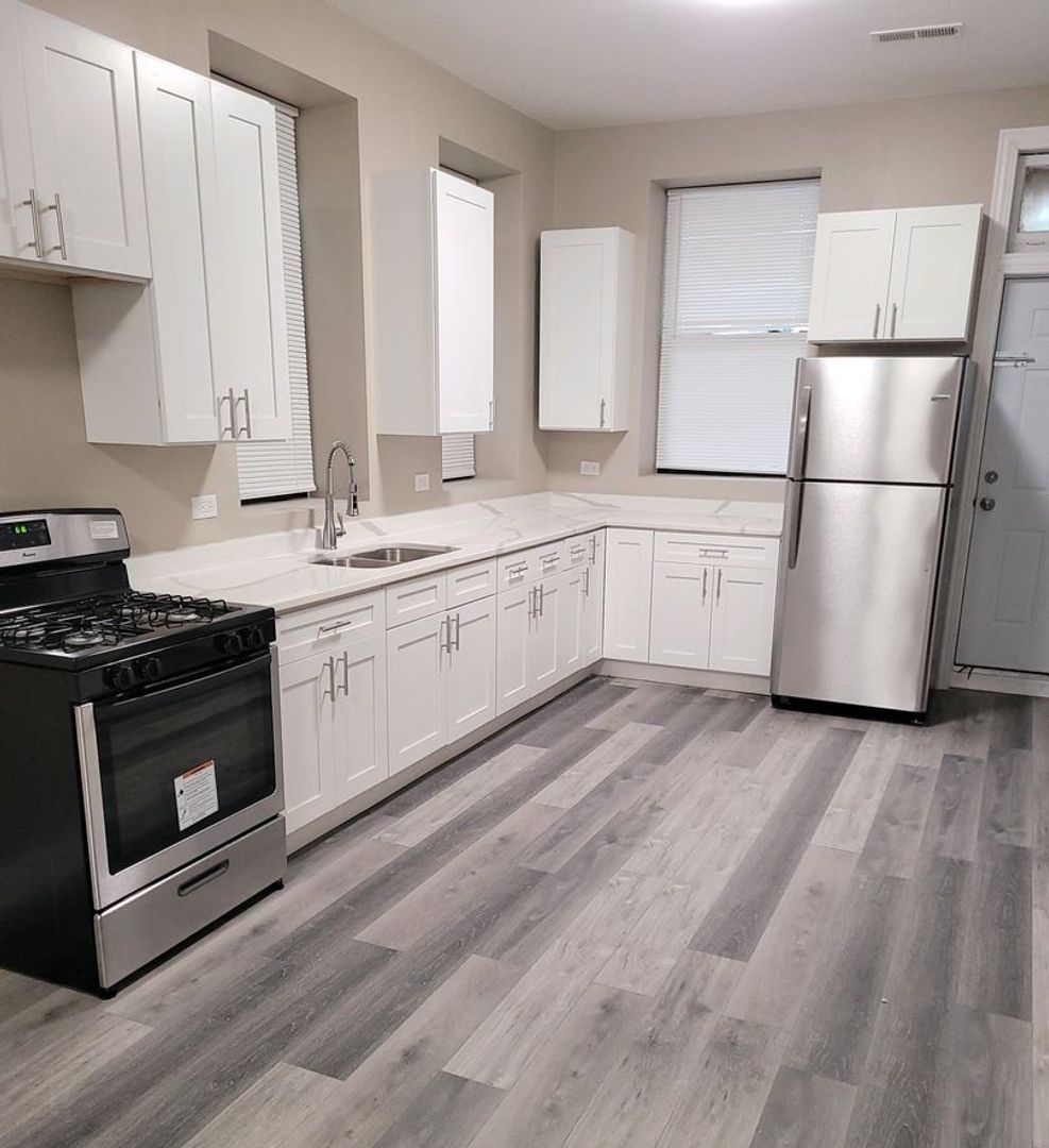 Chicago Apartment: 2230 S. Sawyer Ave