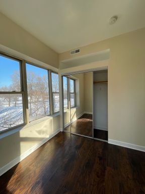 True Gem! 3beds/2bath with a beautiful Douglas Park View – photo 1