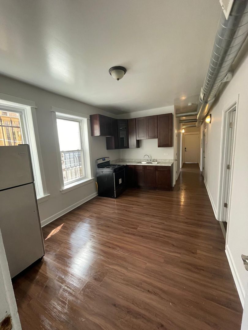 Chicago Apartment: 3245 W. 23rd St