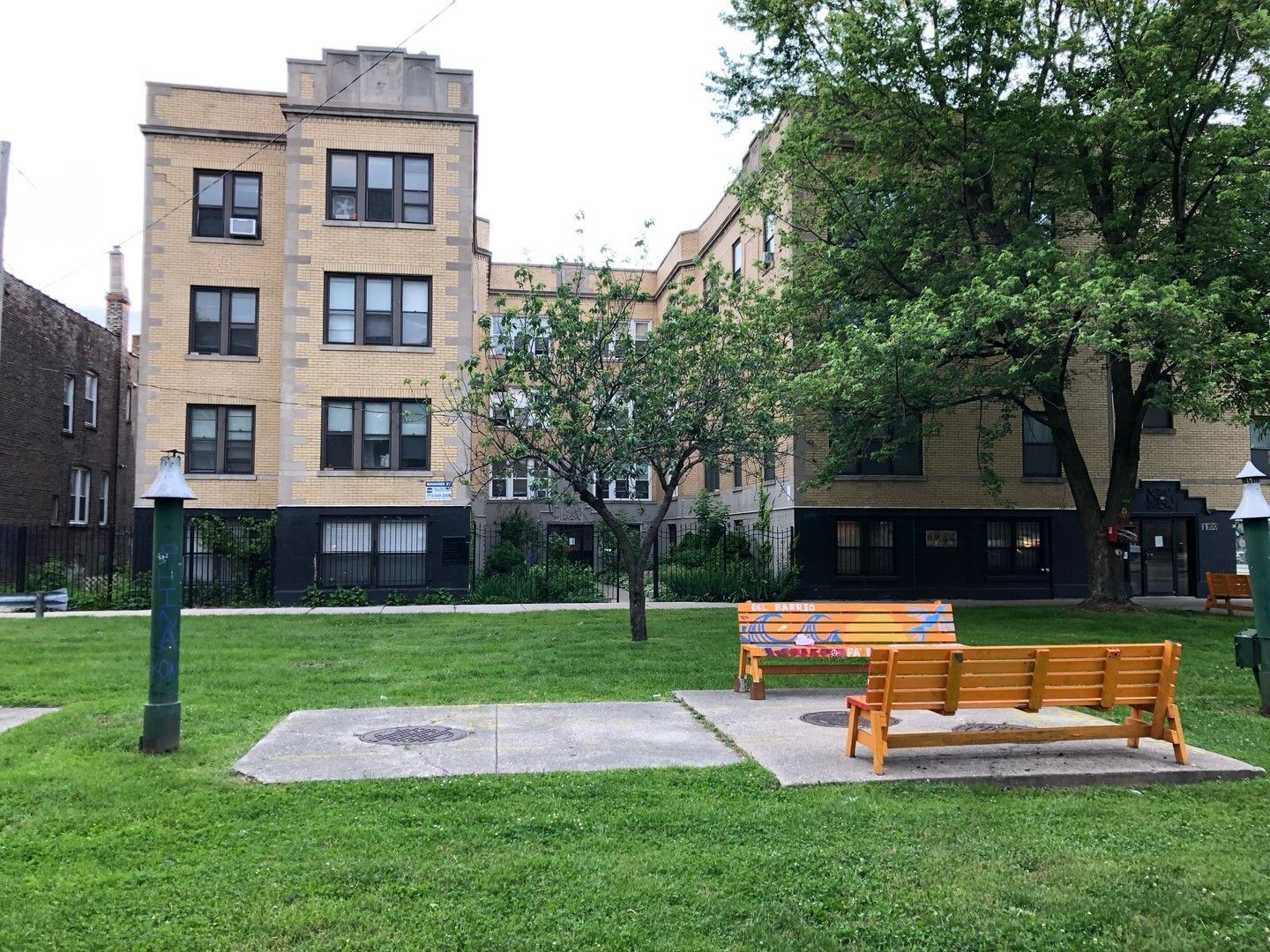 Chicago Apartment: 2200-2210 S. Marshall Blvd