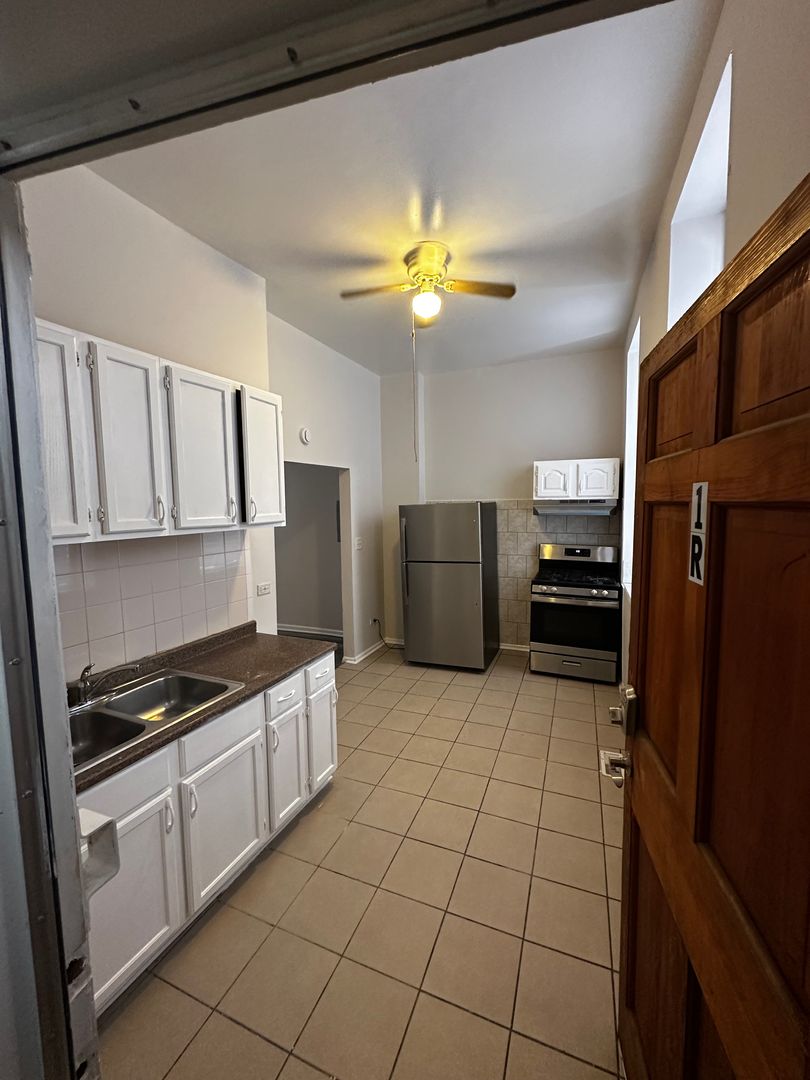 Chicago Apartment: 2230 S. Kedzie Ave
