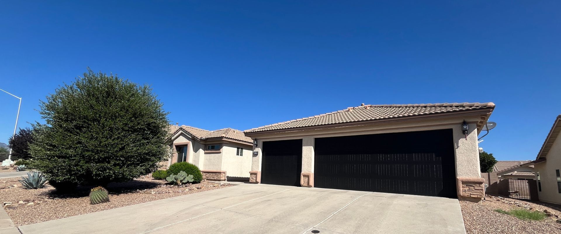 Sierra Vista House: 3263 Red Leaf Ln