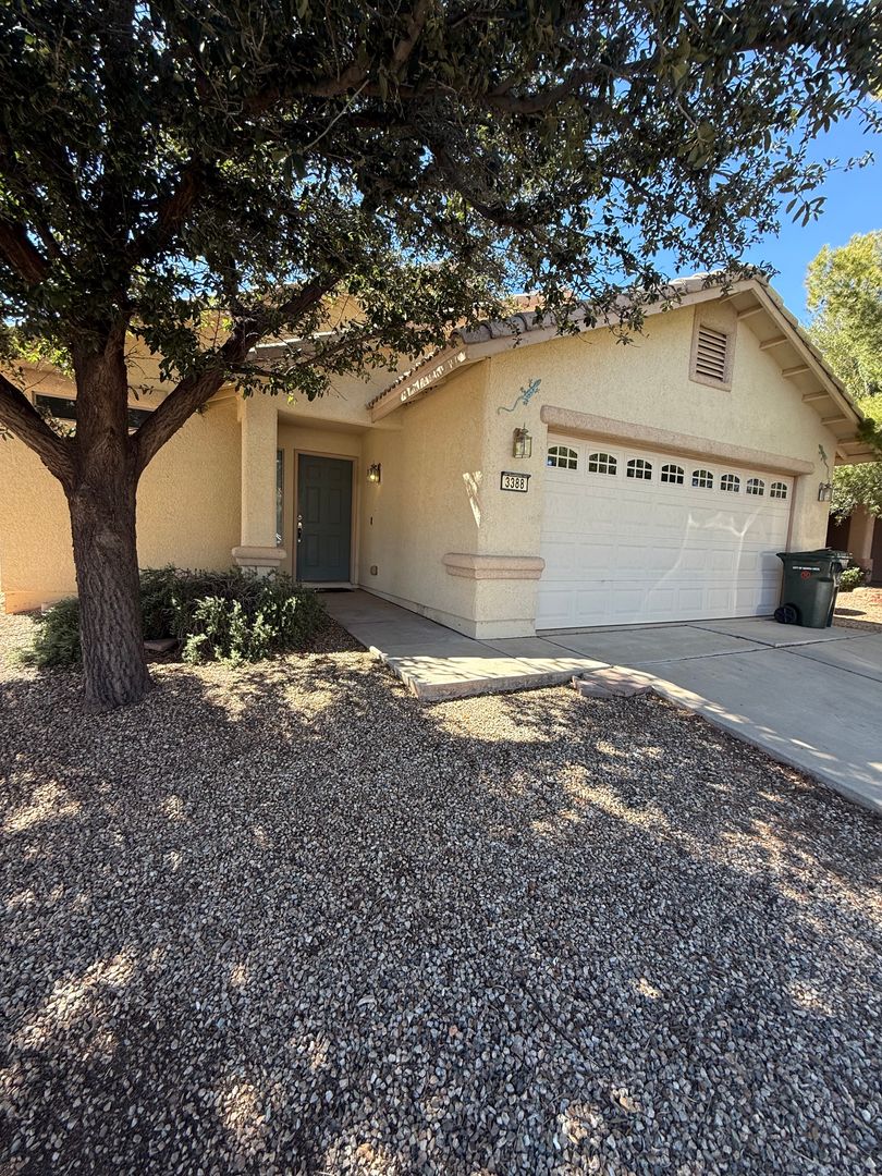 Sierra Vista House: 3388 Zion Ct