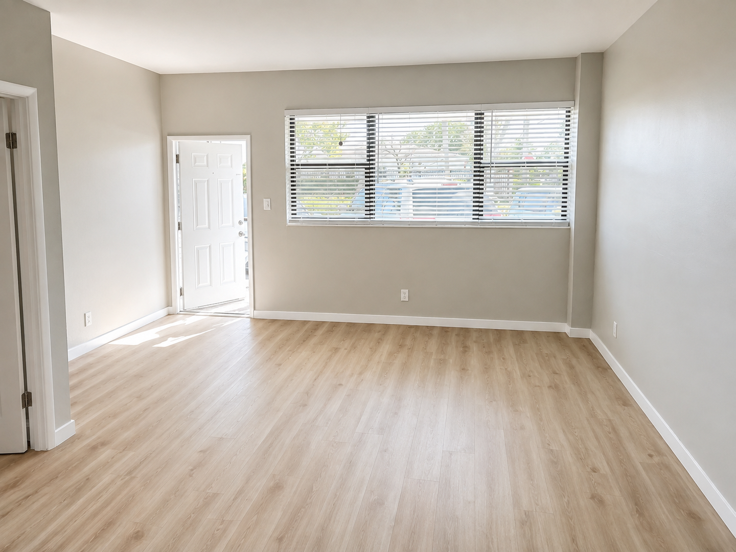 Oakland Park Apartment: 3801 N Andrews Ave