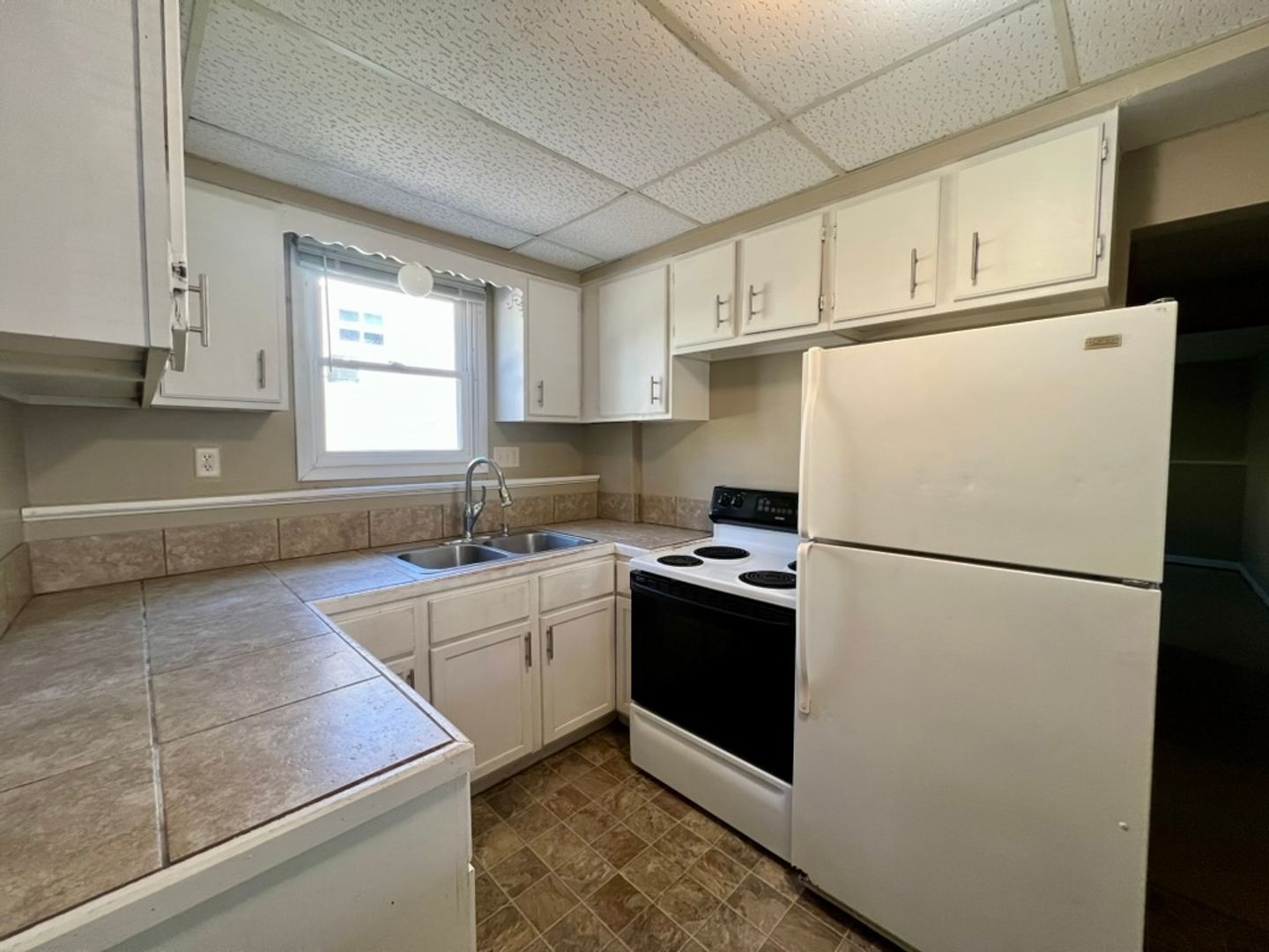 Mankato Apartment: 210 James Ave