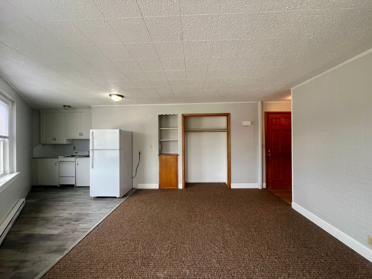 Mankato Apartment: 100 Glenwood Ave
