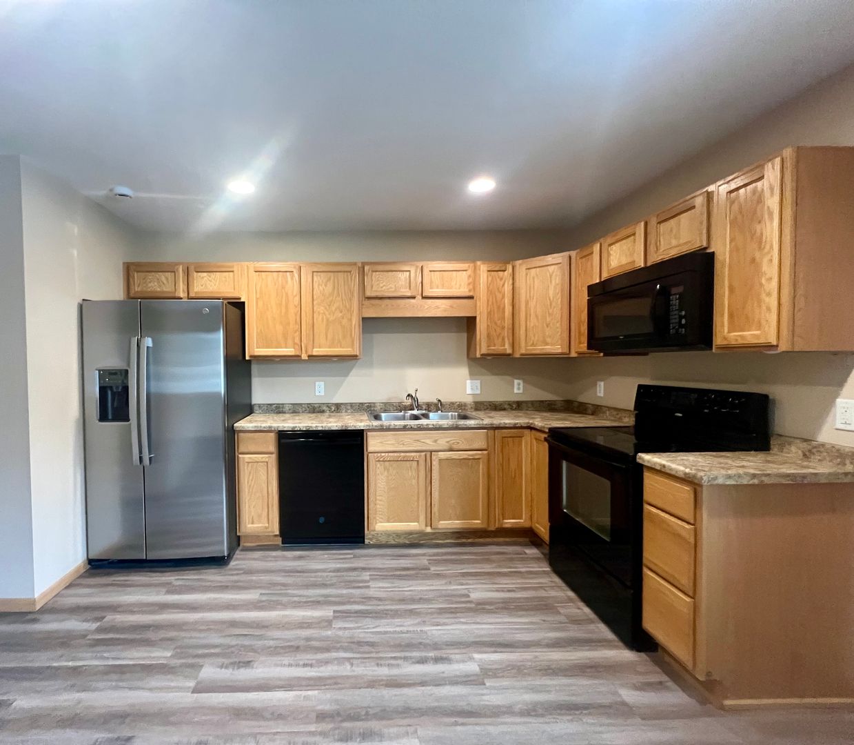 Eagle Lake Apartment: 96 Valley Lane