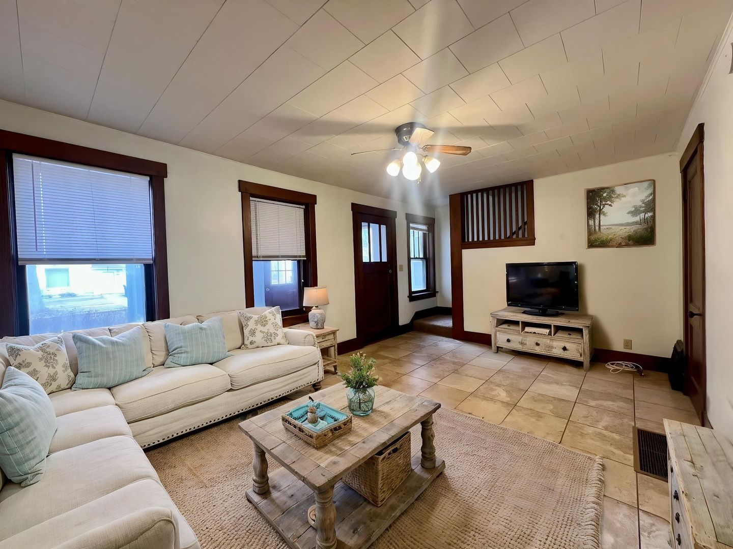 Mankato Apartment: 225/227/229 State Street