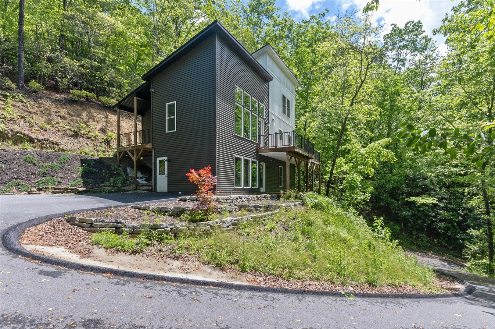 Brevard House: 136 Blythe Rd