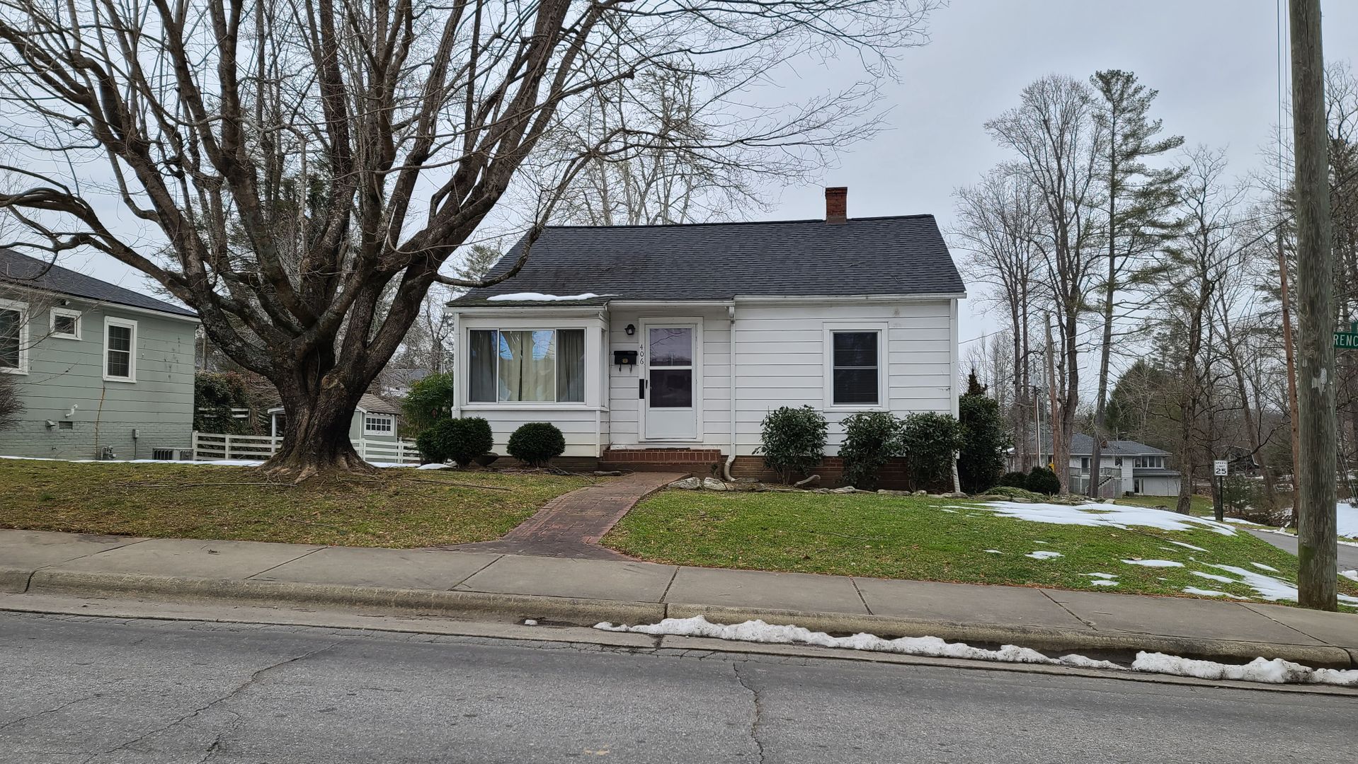 Brevard House: 406 East French Broad Street