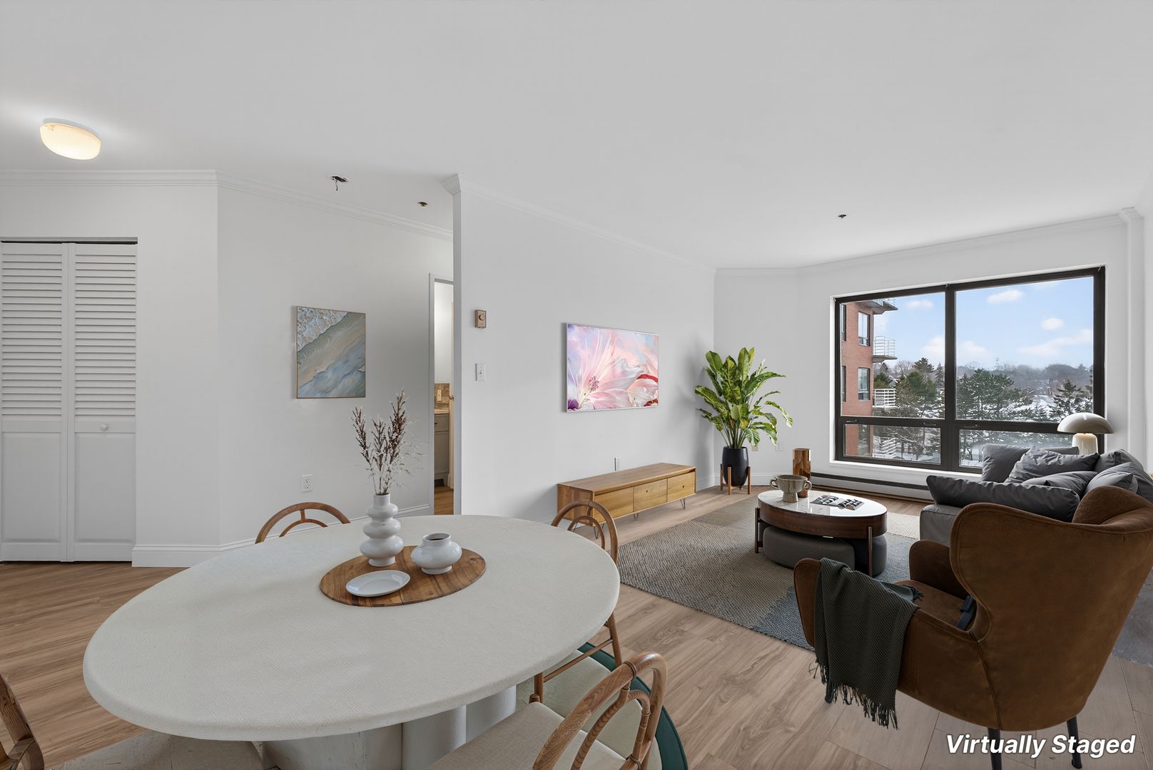 South Portland House: 148 Breakwater Dr. #501