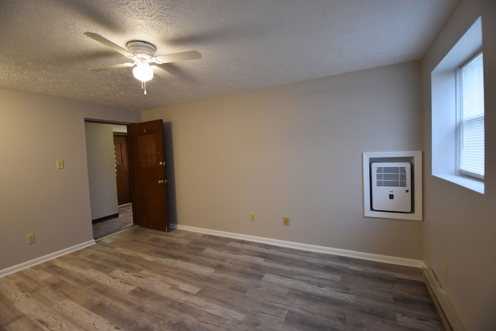 Wilkinson Apartment: 212 West E St