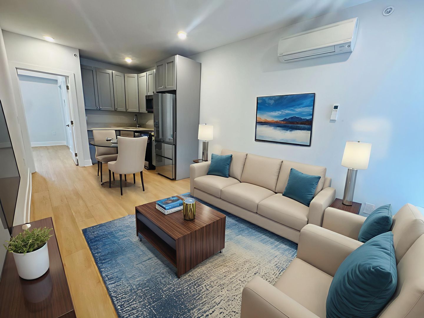 Philadelphia Apartment: 880 n 41