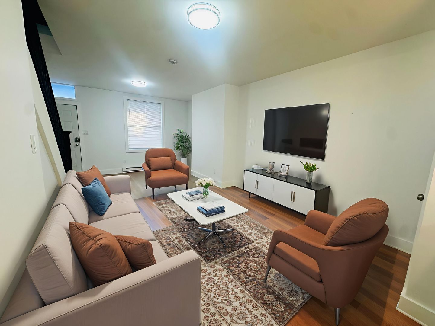 Philadelphia House: 5522 Harmer St