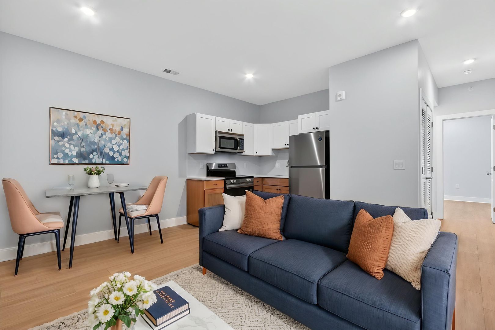 Philadelphia Apartment: 822 N 40th St