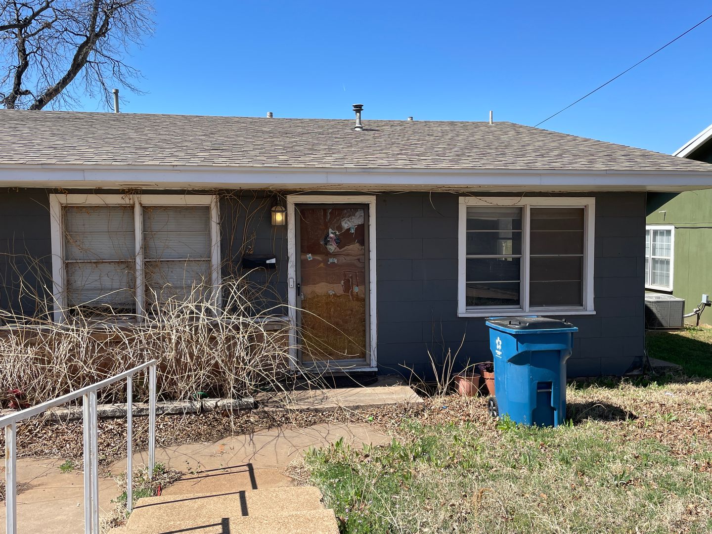Sweetwater House: 1003 1/2