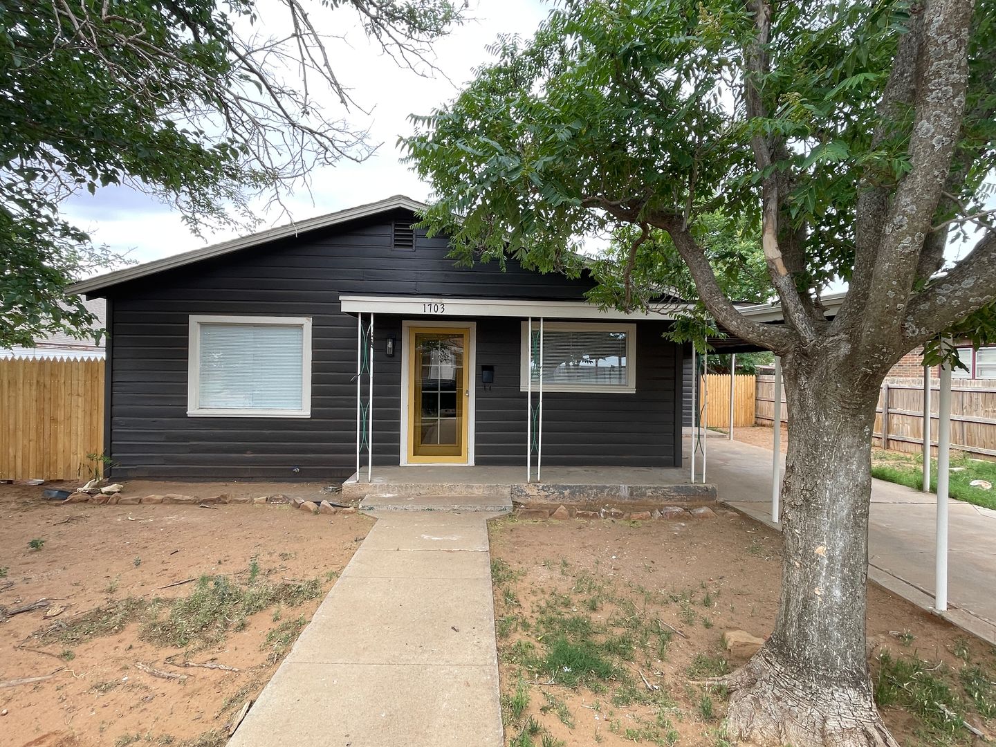 Lamesa House: 1703 N. 14th Street