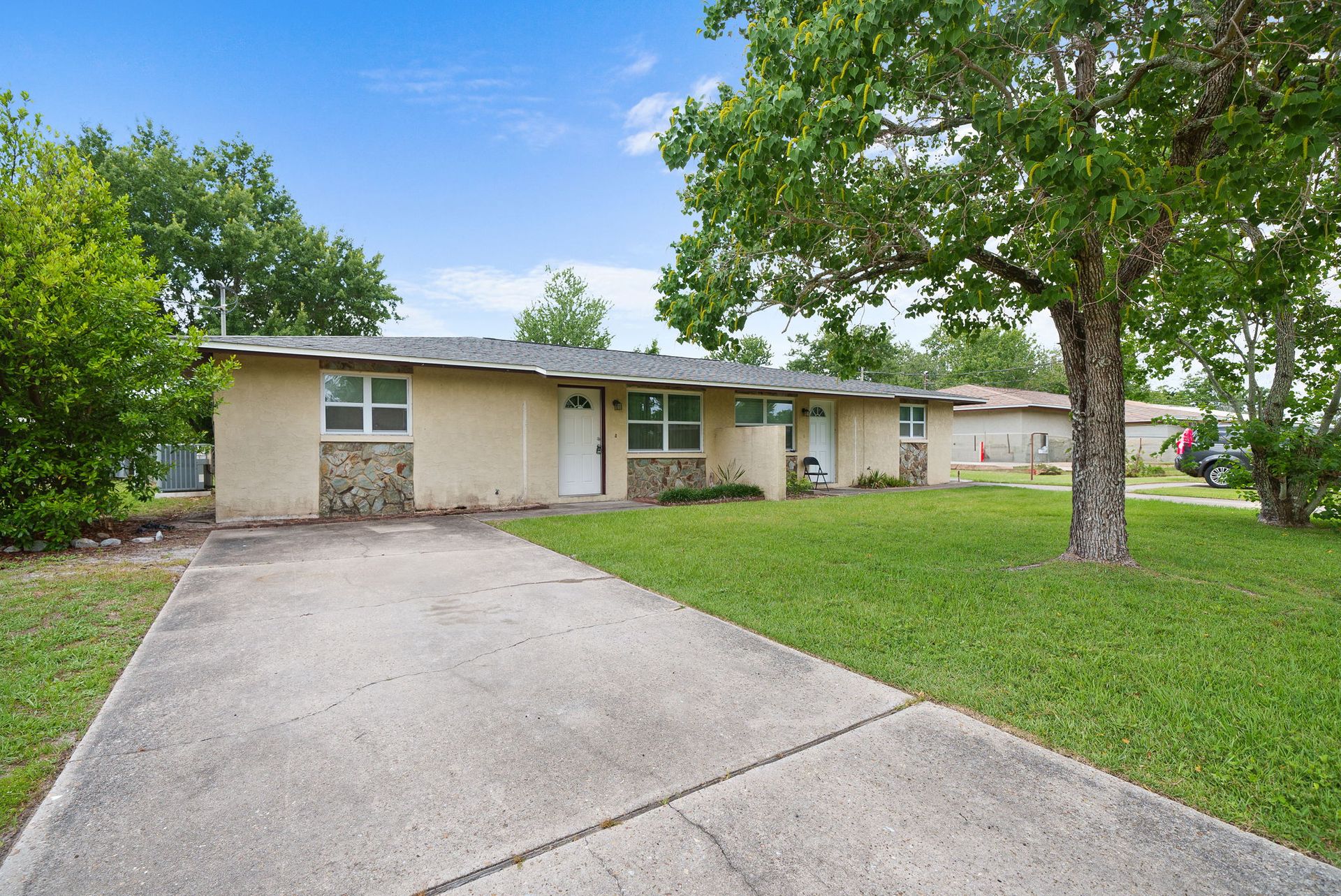 Lynn Haven Multiplex: 1019 Bradford Circle