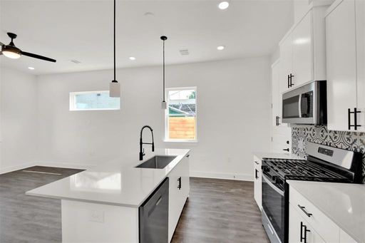 7603 Carver Ave #1-A – photo 1