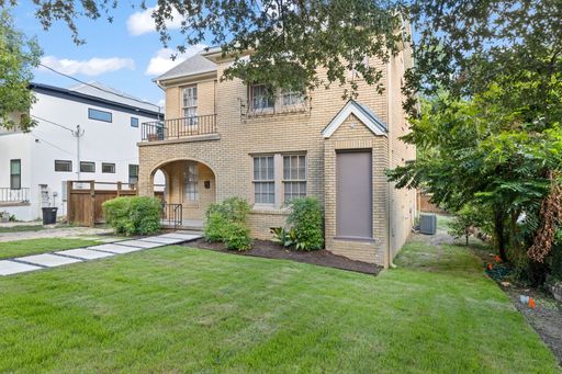 3209 Liberty – photo 1