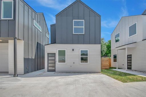 7603 Carver Ave #2 – photo 1