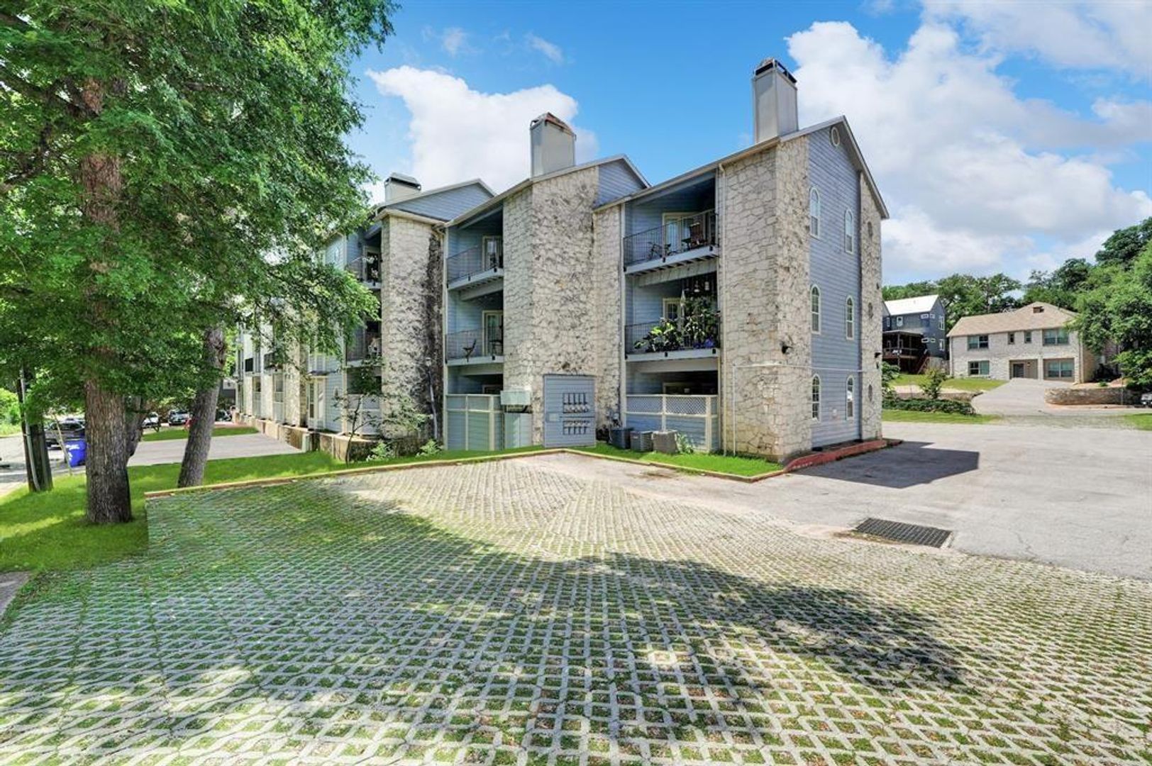 Austin House: 3111 Tom Green Street, Unit 108