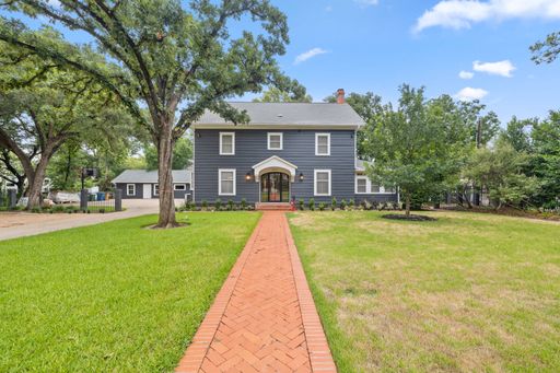 3201 West Ave – photo 1