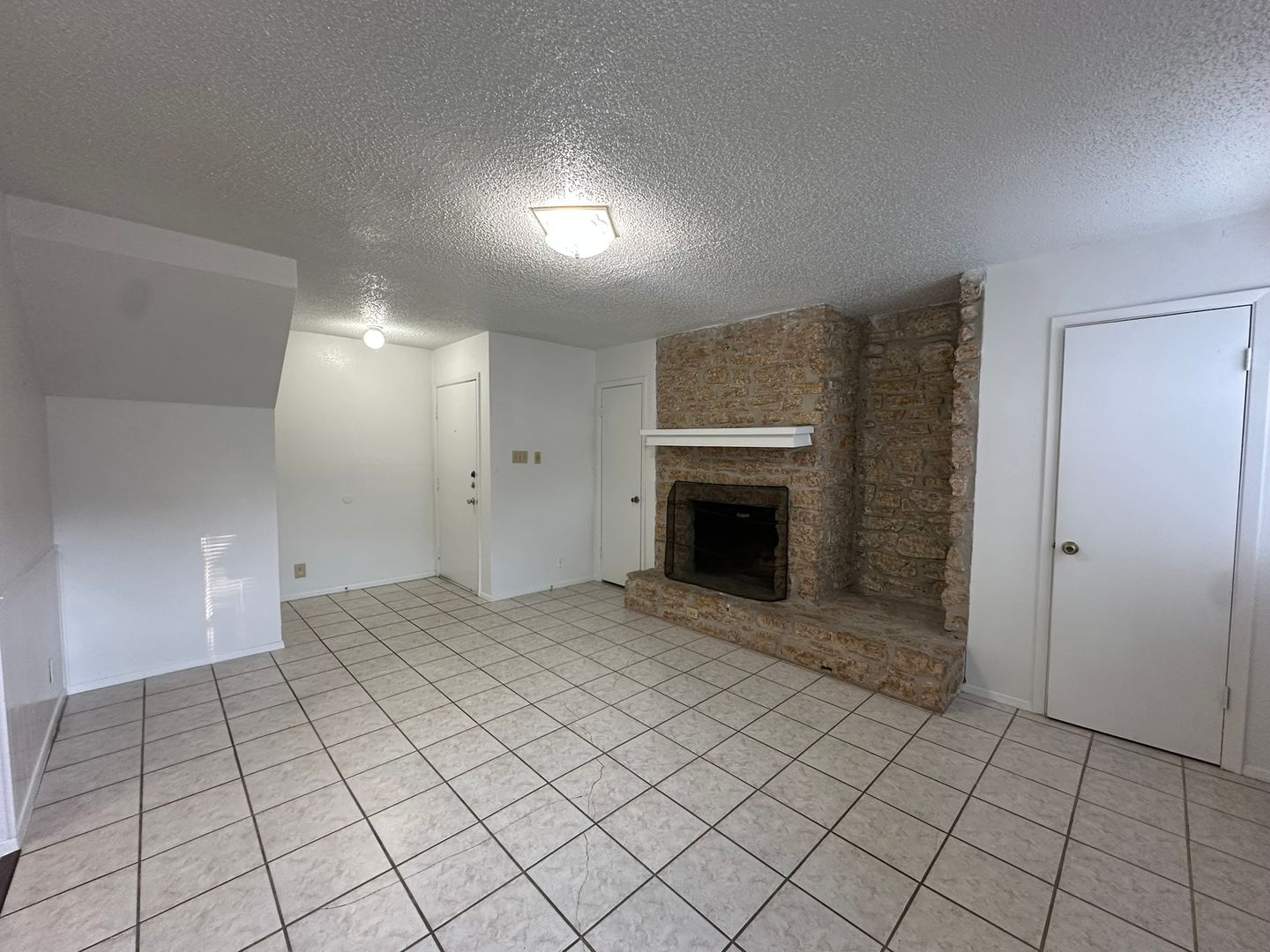 Austin Apartment: 9019 Sawtooth Lane