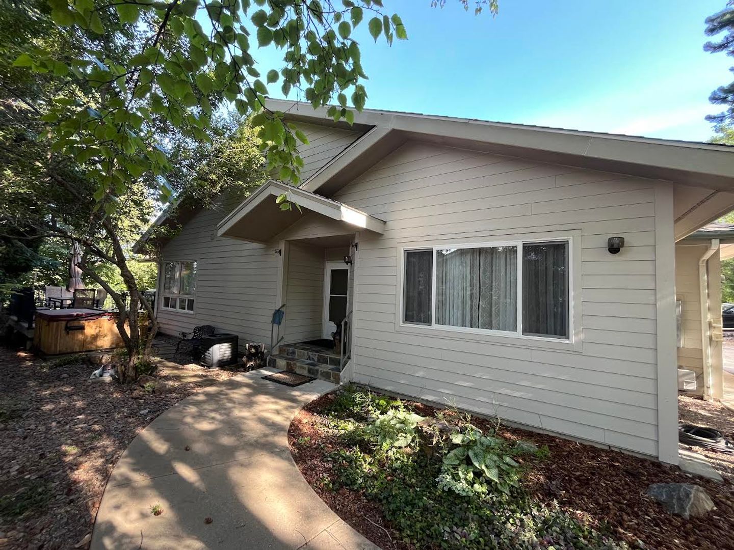 Columbia Falls Townhome: 883 St Andrews Dr