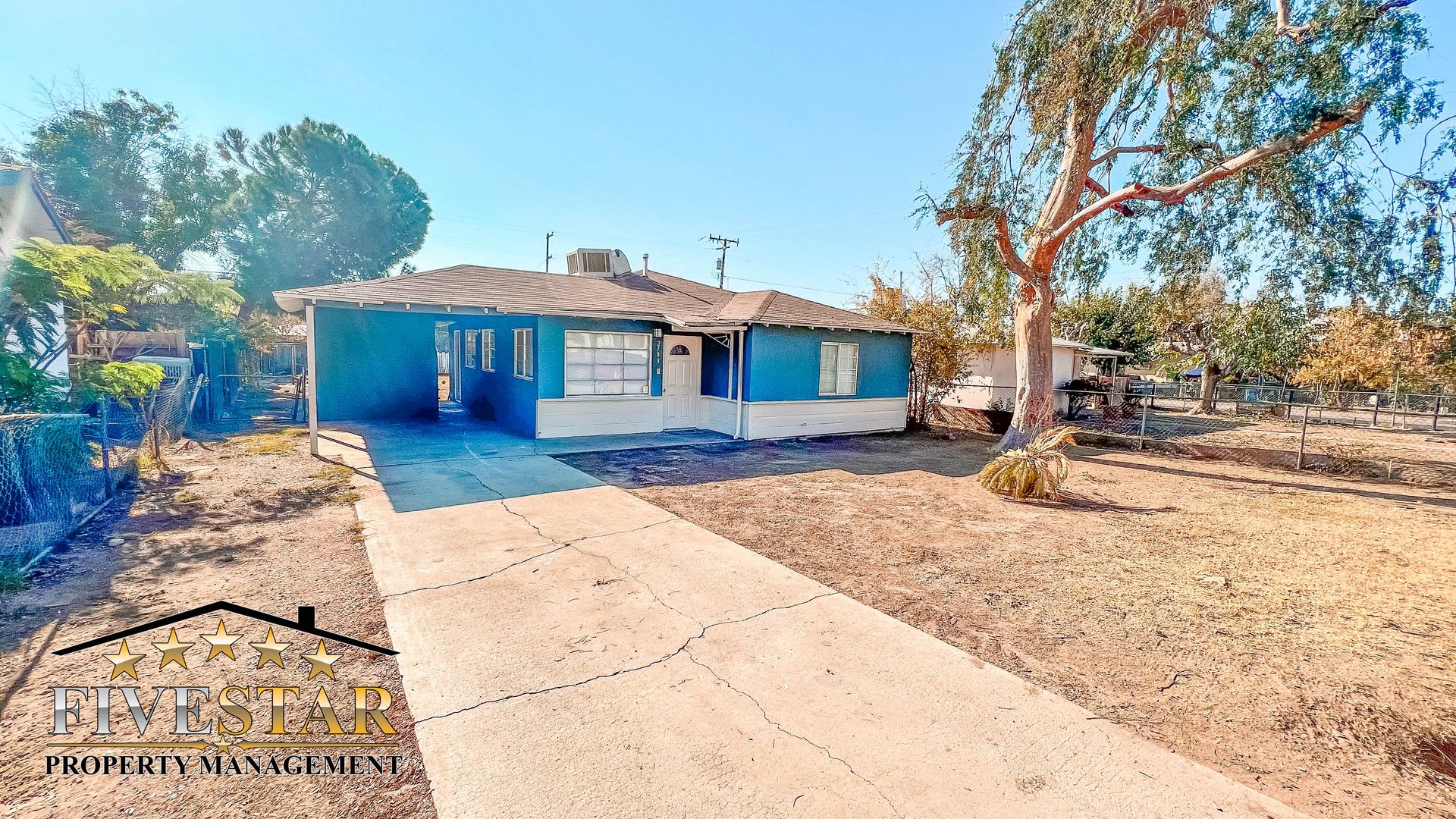 BAKERSFIELD House: 2703 CENTER ST
