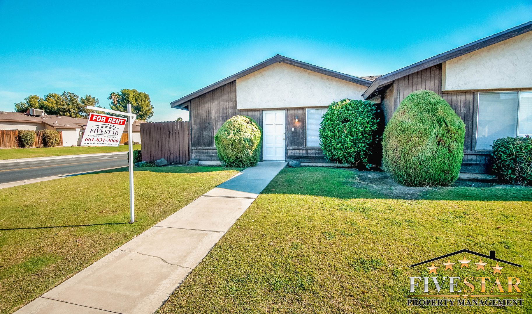 BAKERSFIELD Apartment: 2700 ASHE RD