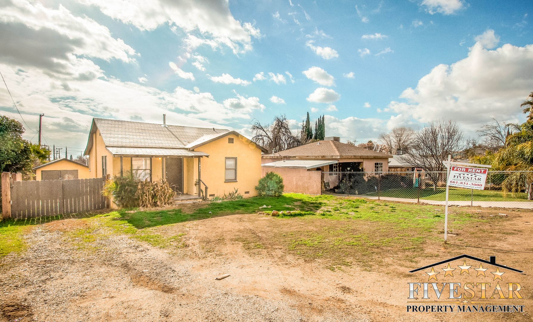 BAKERSFIELD House: 1431 PEARL ST.