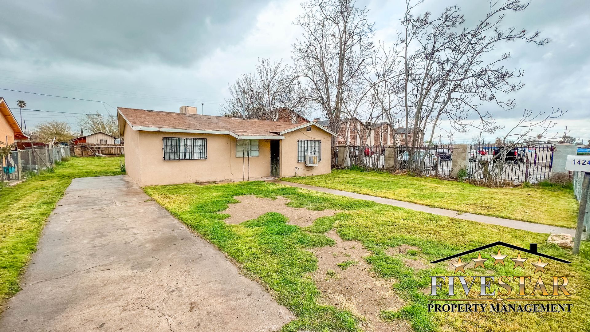 BAKERSFIELD House: 1424 GORRILL ST