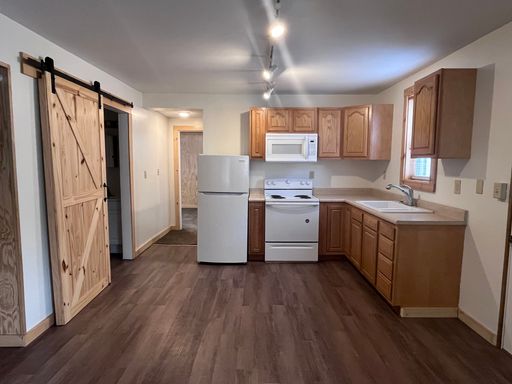 Renovated 2-Bedroom Apartment on Ground Floor Available in Goshen Near Downtown