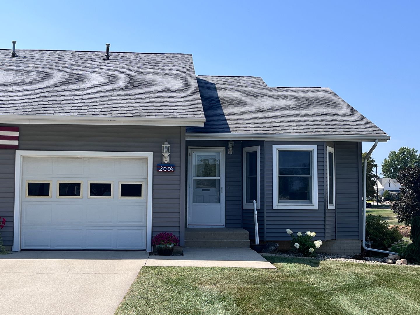 Shipshewana House: 200 1/2 Easterday Dr.