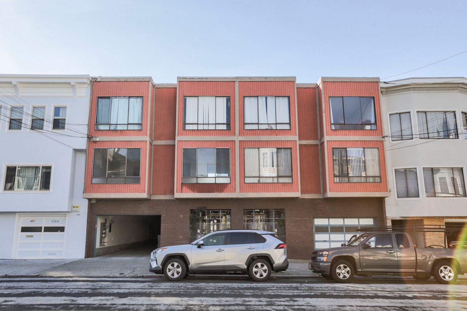 San Francisco Apartment: 649 9th Avenue