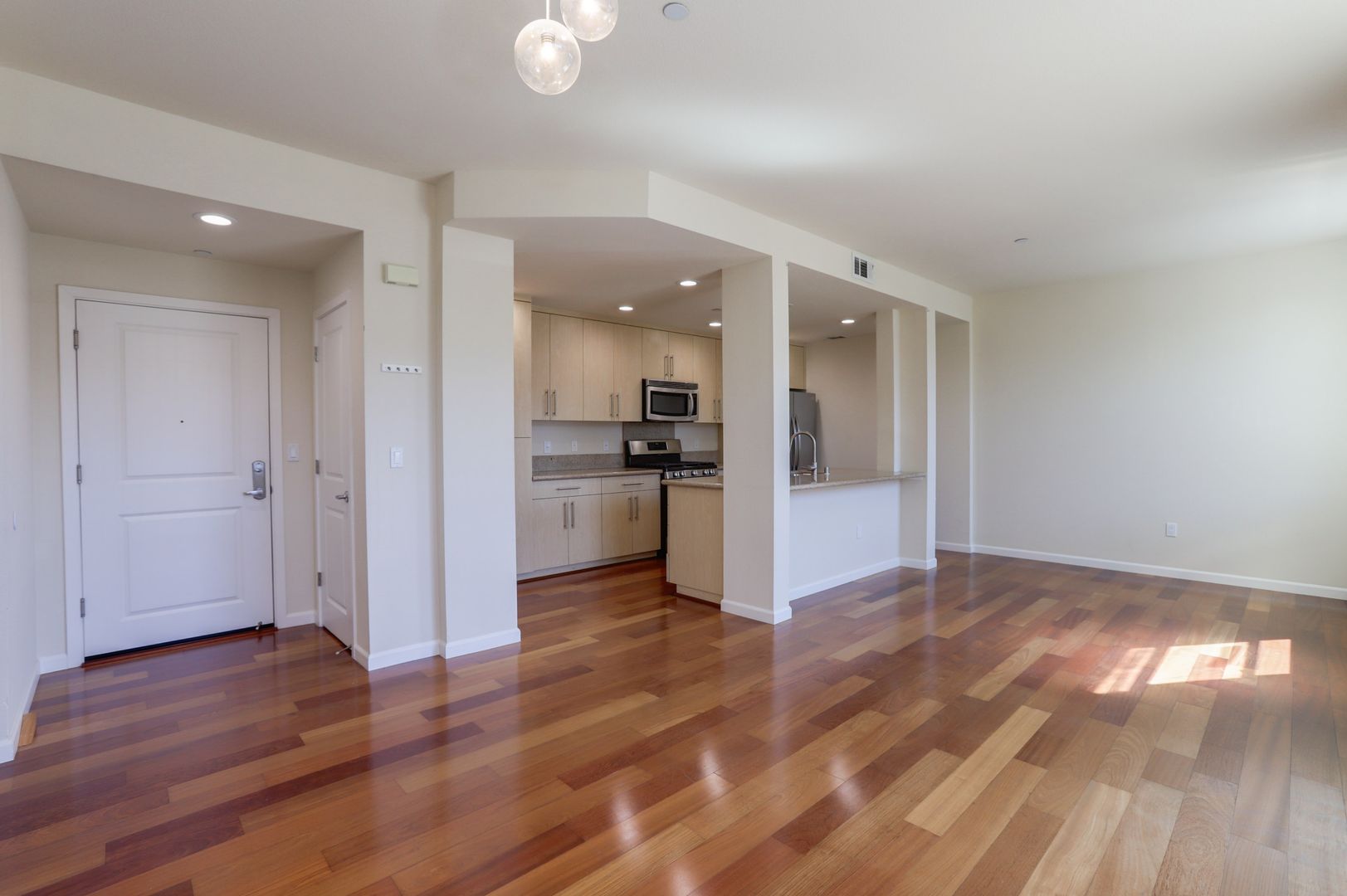 Sunnyvale Condo: 1069 Saginaw Terrace
