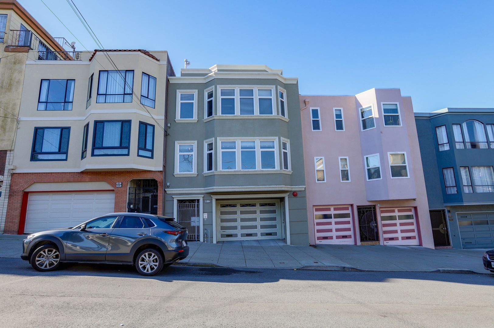 San Francisco House: 475 30th Ave