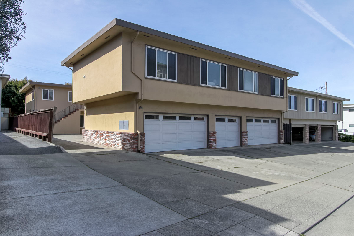 Millbrae Apartment: 1385 Broadway