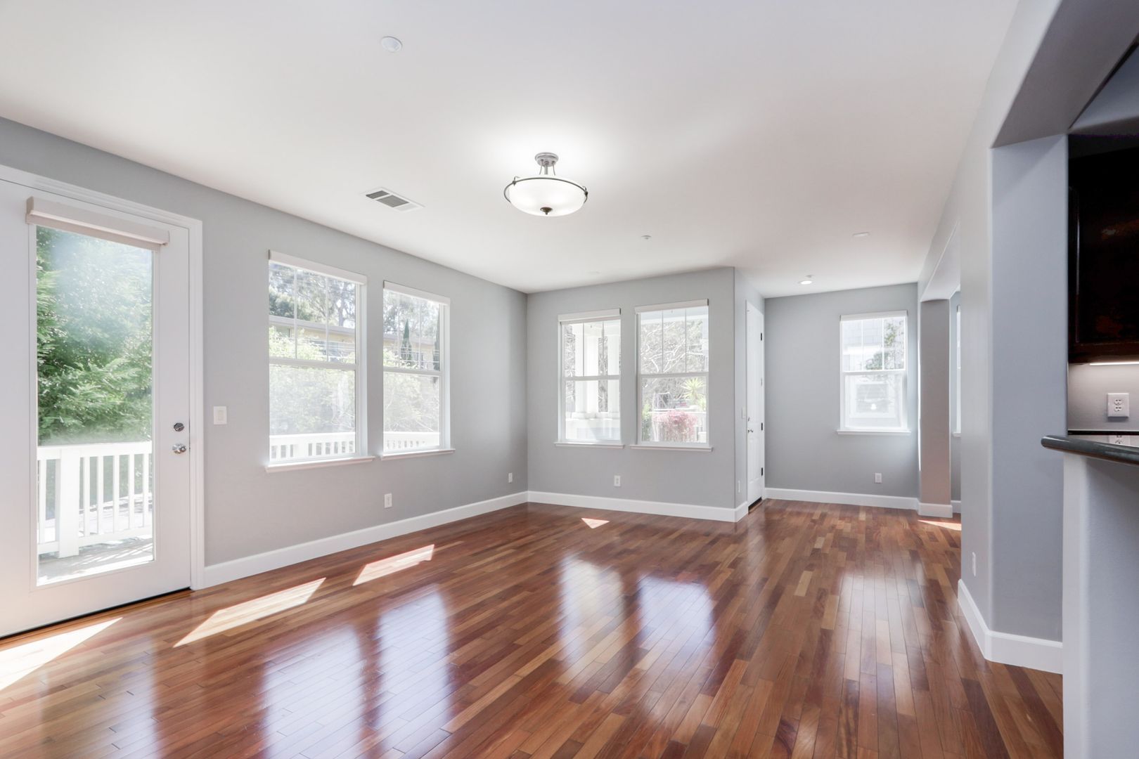 Belmont Townhome: 600 Live Oak Way # 602