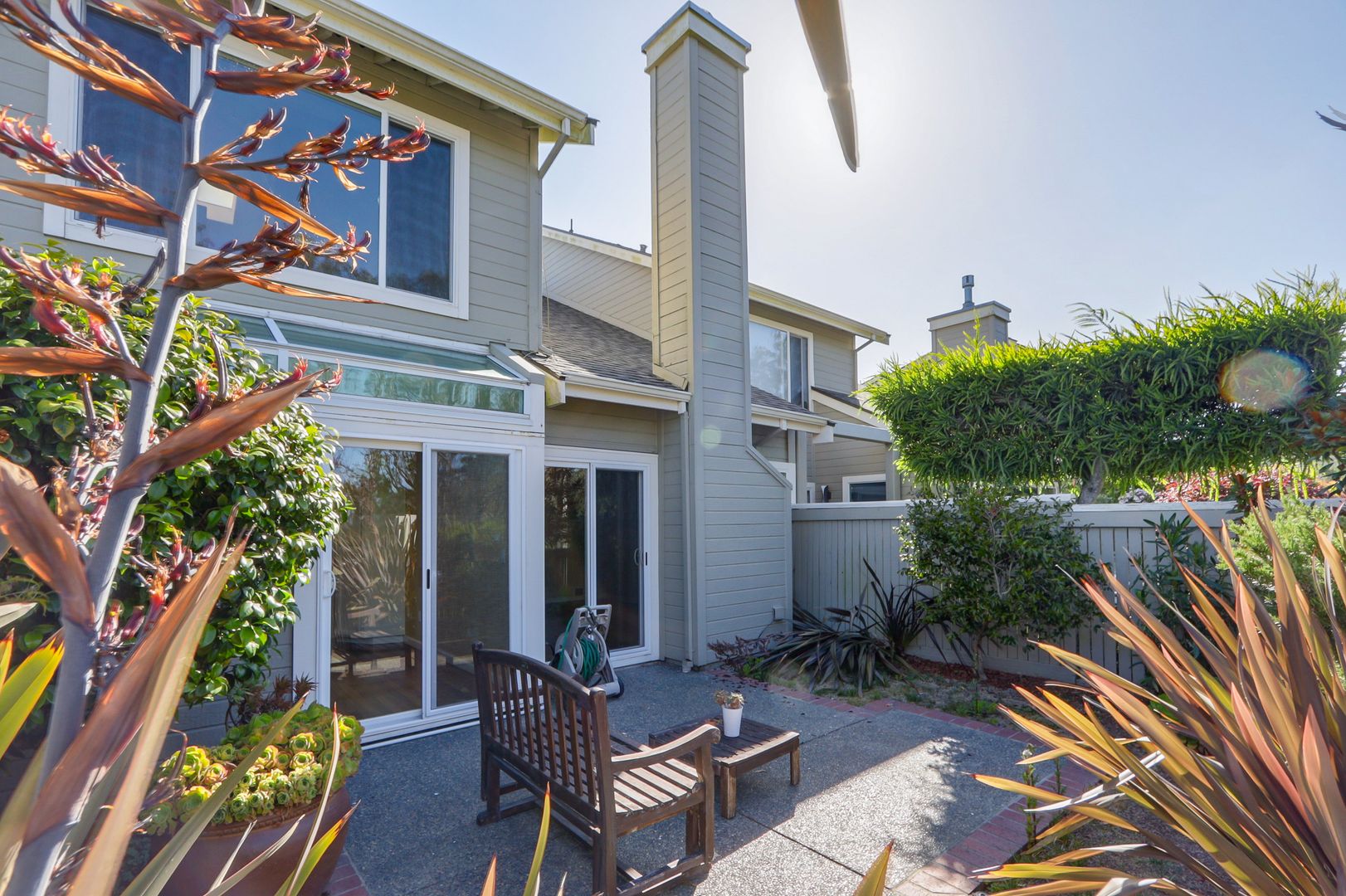 Daly City Townhome: 216 Greenview Dr