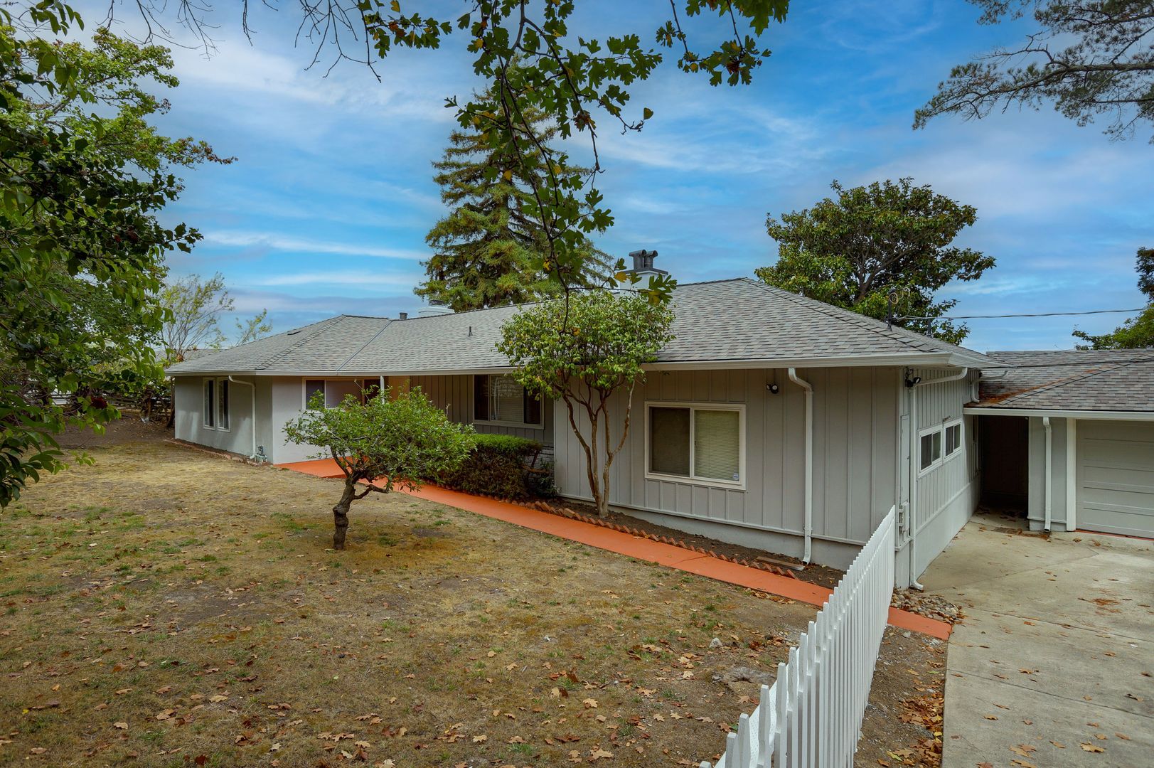 Millbrae House: 1360 Millbrae Ave