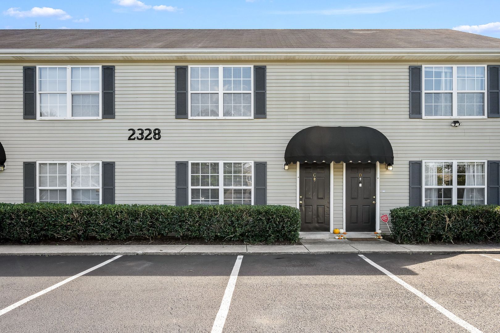 Murfreesboro Apartment: 2328 Willowbrook Dr
