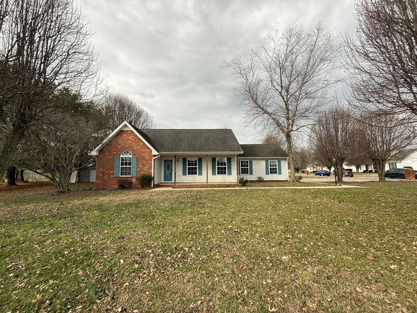 Murfreesboro House: 1730 Azure Way